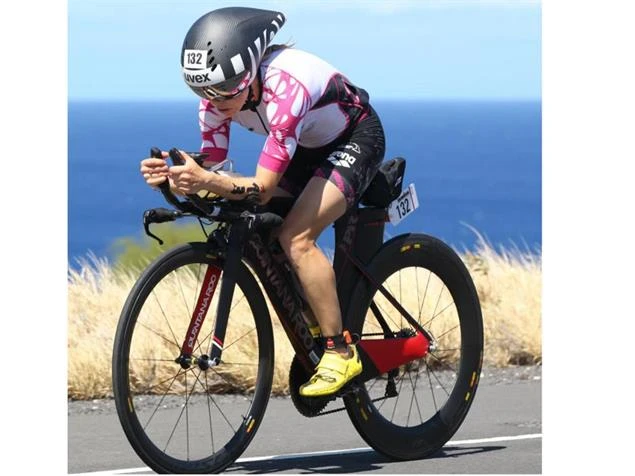 Arena Powerskin ST Aero Women Trisuit Einteiler Kurzarm, Front Zipper - L Black/white/fuchsia – Bild 4